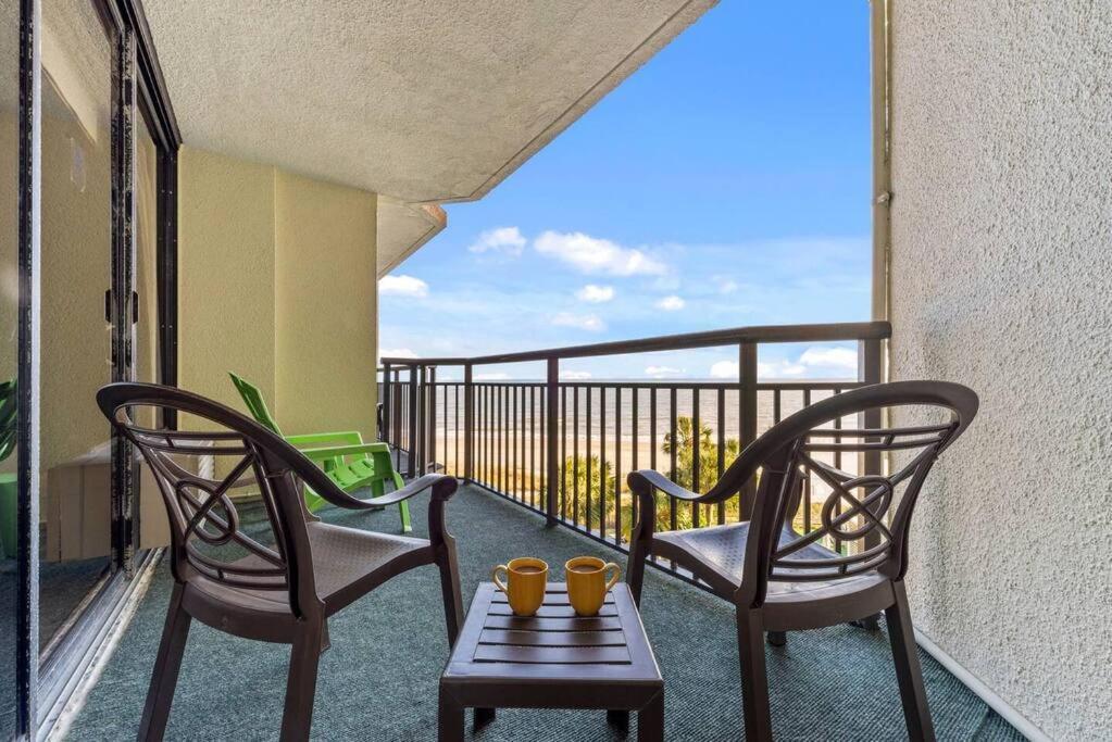 Note Worthy 1Br Oceanview Dogs Ok! 438 Apartment Myrtle Beach Exterior photo